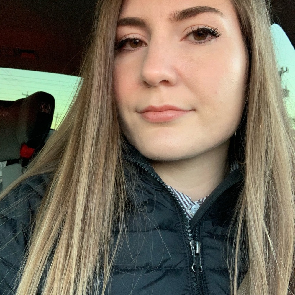 Meet your Posher, Lauren